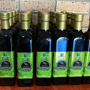 Macadamia Nut Oil Cold Pressed Image